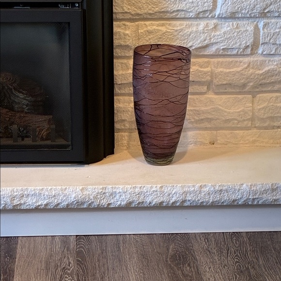 Elegant Purple Glass Vase - Picture 4 of 5